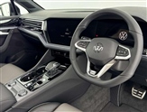 Volkswagen Touareg Image 6