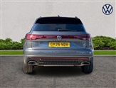 Volkswagen Touareg Image 4