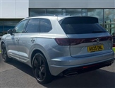 Volkswagen Touareg Image 3