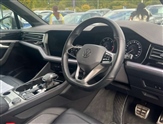 Volkswagen Touareg Image 6