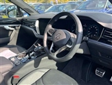 Volkswagen Touareg Image 6