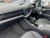 Volkswagen Touareg Image 2