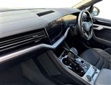 Volkswagen Touareg Image 2