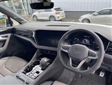 Volkswagen Touareg Image 6