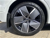 Volkswagen Touareg Image 5
