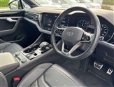Volkswagen Touareg Image 6