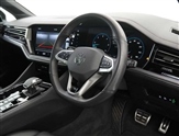 Volkswagen Touareg Image 6