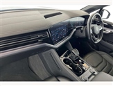 Volkswagen Touareg Image 2