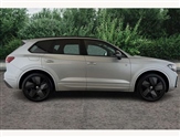 Volkswagen Touareg Image 5