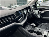 Volkswagen Touareg Image 2