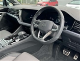 Volkswagen Touareg Image 6