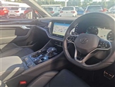 Volkswagen Touareg Image 6
