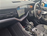 Volkswagen Touareg Image 2