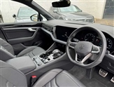 Volkswagen Touareg Image 6