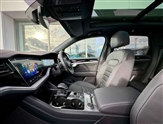 Volkswagen Touareg Image 5