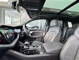 Volkswagen Touareg Image 5