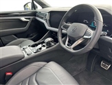 Volkswagen Touareg Image 6