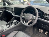 Volkswagen Touareg Image 6