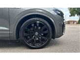 Volkswagen Touareg Image 5