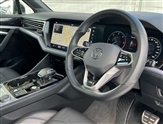 Volkswagen Touareg Image 5