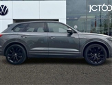 Volkswagen Touareg Image 4