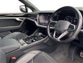 Volkswagen Touareg Image 6