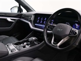 Volkswagen Touareg Image 6