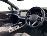 Volkswagen Touareg Image 6
