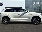 Volkswagen Touareg Image 4