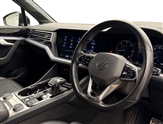 Volkswagen Touareg Image 6