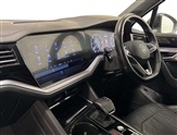 Volkswagen Touareg Image 2
