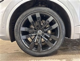Volkswagen Touareg Image 5