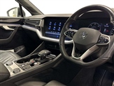 Volkswagen Touareg Image 6
