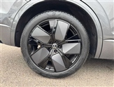 Volkswagen Touareg Image 5