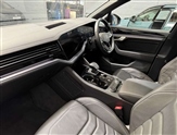 Volkswagen Touareg Image 2