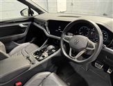 Volkswagen Touareg Image 6