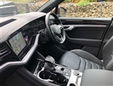 Volkswagen Touareg Image 2