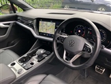 Volkswagen Touareg Image 6