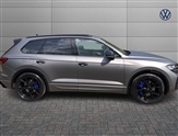 Volkswagen Touareg Image 4