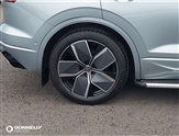 Volkswagen Touareg Image 5