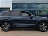 Volkswagen Touareg Image 4