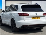 Volkswagen Touareg Image 2