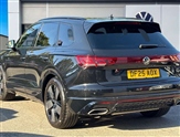 Volkswagen Touareg Image 2