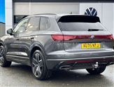 Volkswagen Touareg Image 2