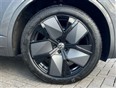 Volkswagen Touareg Image 5