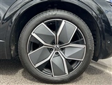 Volkswagen Touareg Image 5