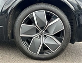 Volkswagen Touareg Image 5