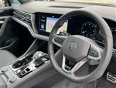 Volkswagen Touareg Image 6