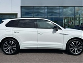 Volkswagen Touareg Image 4
