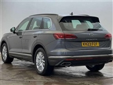 Volkswagen Touareg Image 3